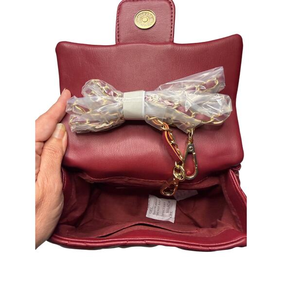 Badgley Mischka Quilted Wine Crossbody Bag NWT | Pearl Handle | $129 MSRP - Picture 4 of 6